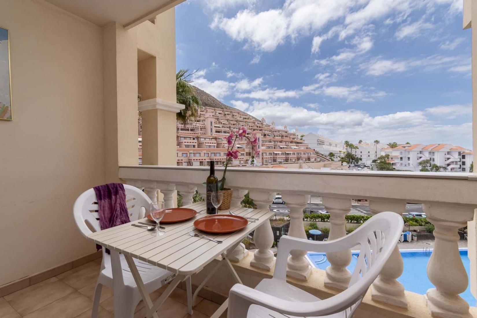 Castle Harbour 6 Apartment Los Cristianos  Exterior photo